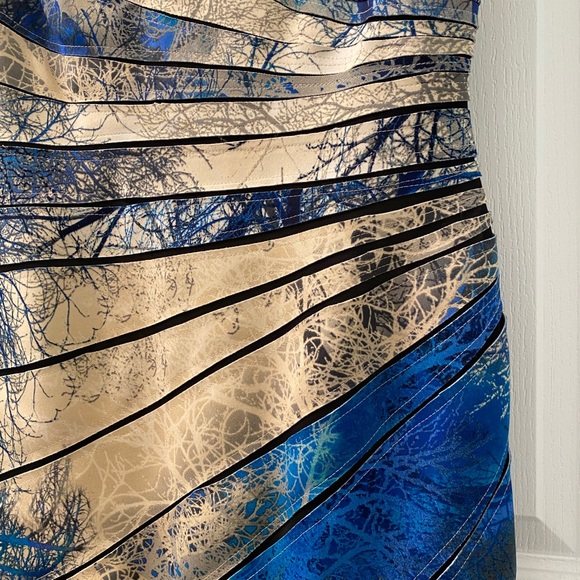 Bellissima Bodycon bandage v-neck blue tree dress - Picture 2 of 5